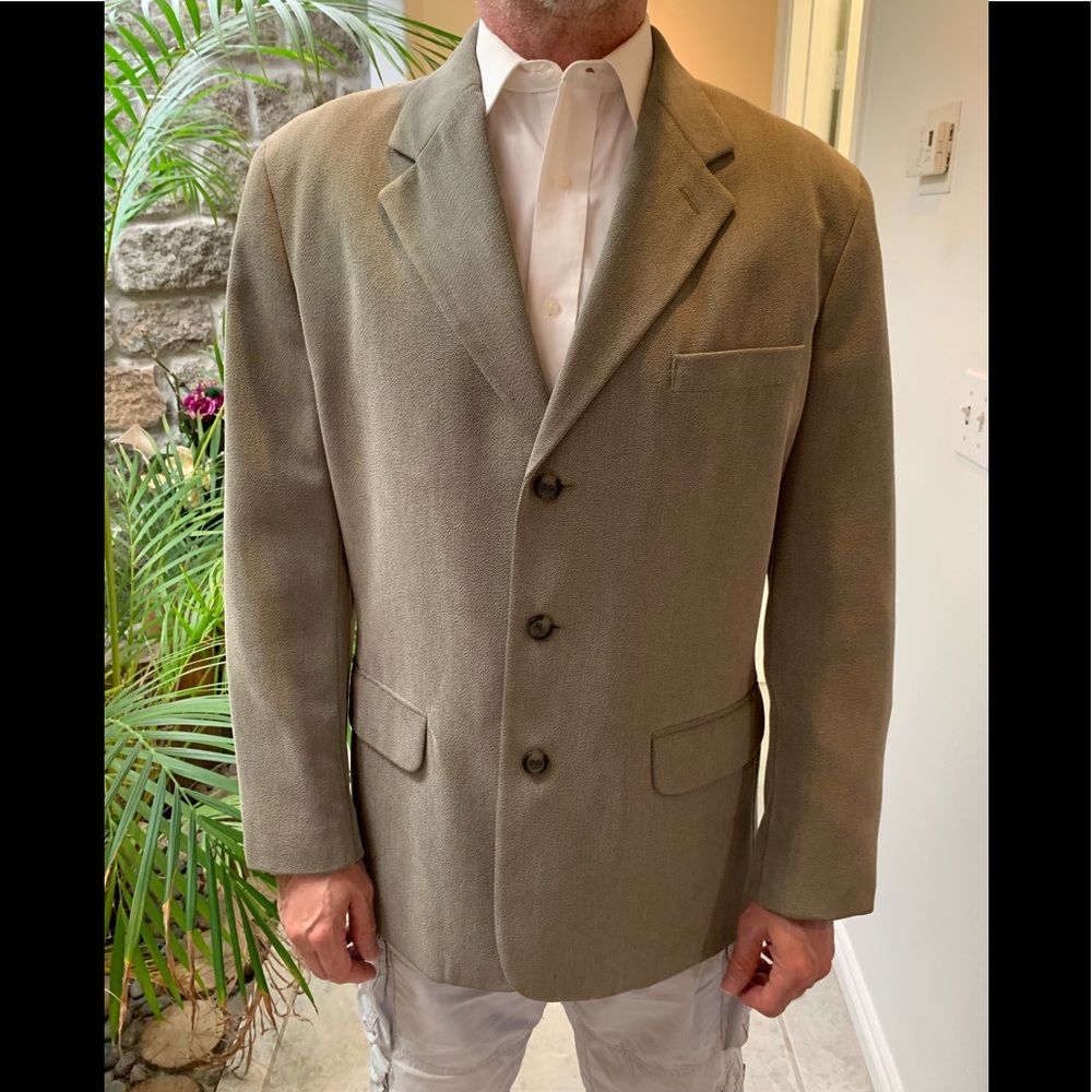 Claiborne Men’s Suit 42R Light Olive Green